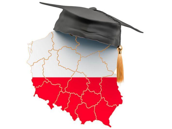 الدراسة في بولندا 2025/2026: دليلك الشامل لاختيار الجامعة والتخصص المناسب