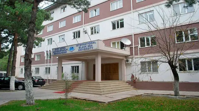 جامعة البحر الأسود العالمية IBSU 